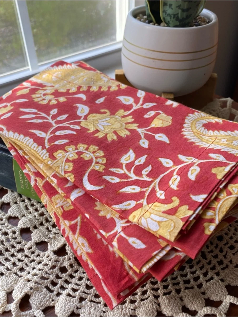 Pottery Barn Cloth Table Napkins 100% Cotton Set of 4 NEW!